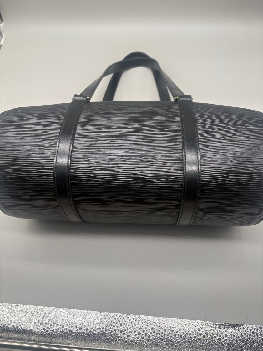 Louis Vuitton Epi Papillon 30 Black Noir Barrel Bag VI1021 France Vintage